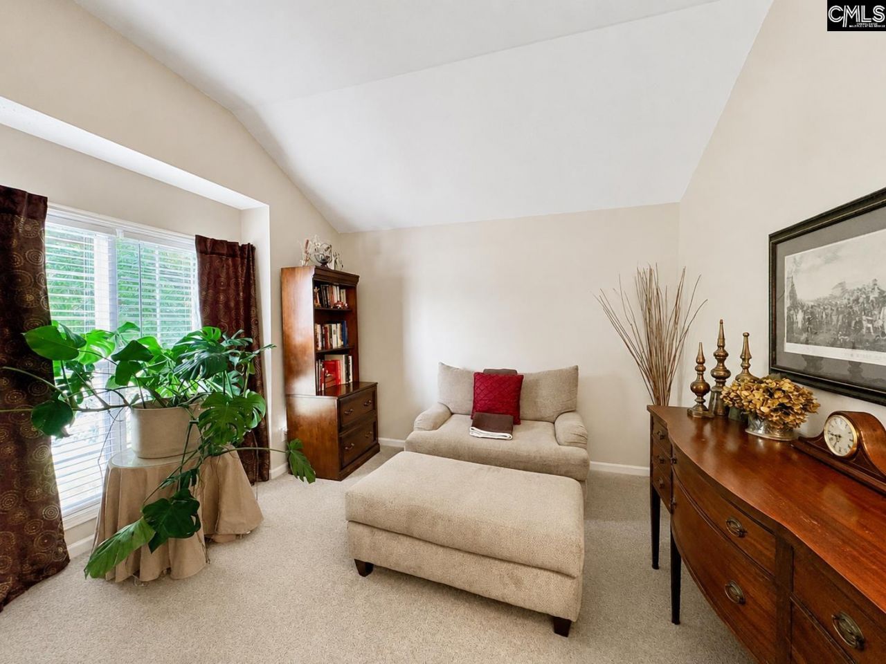 227 Letha Lane  Photo 6