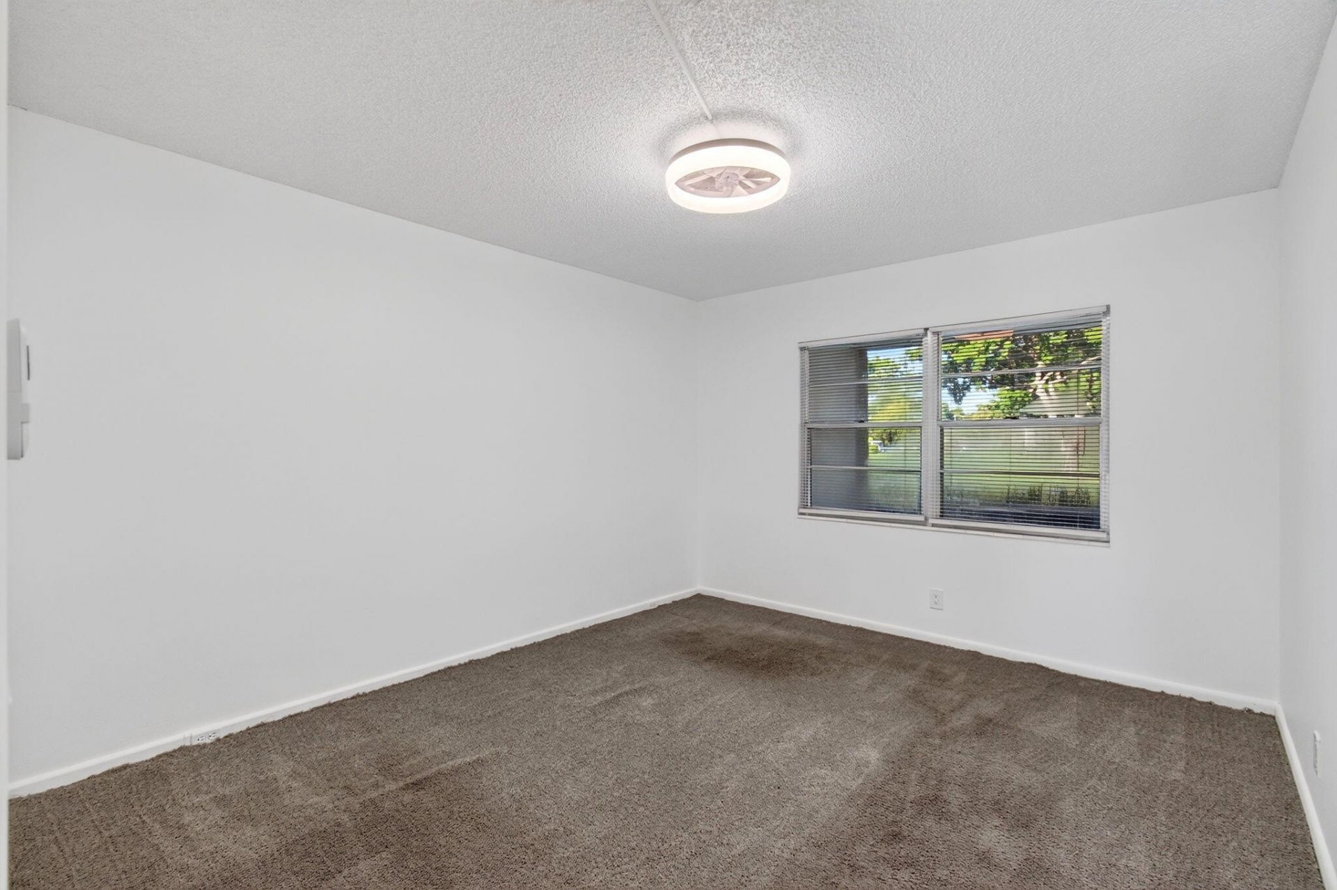 45 Dorset B, Boca Raton, FL 33434 Photo