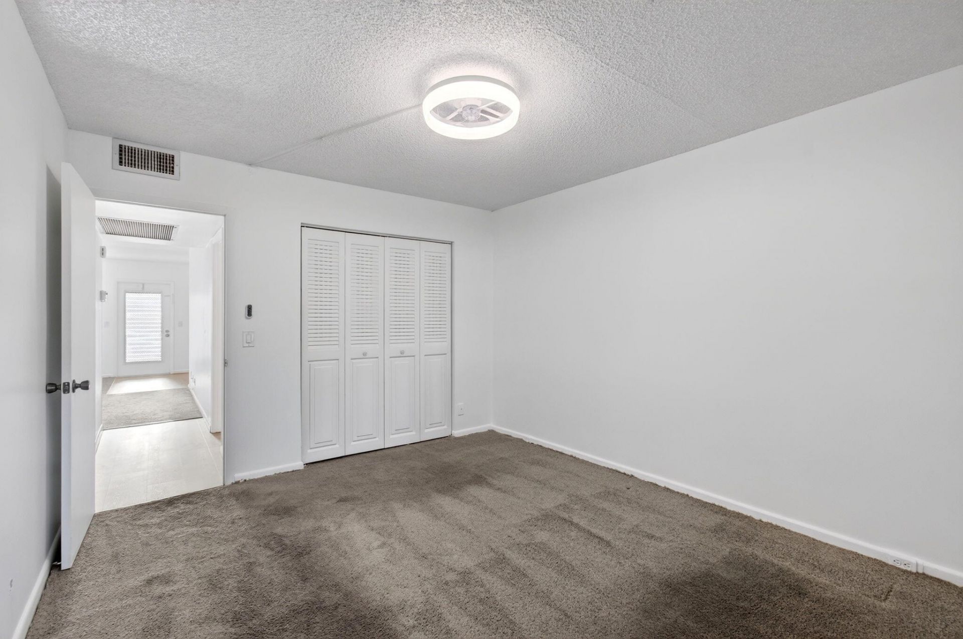 45 Dorset B, Boca Raton, FL 33434 Photo