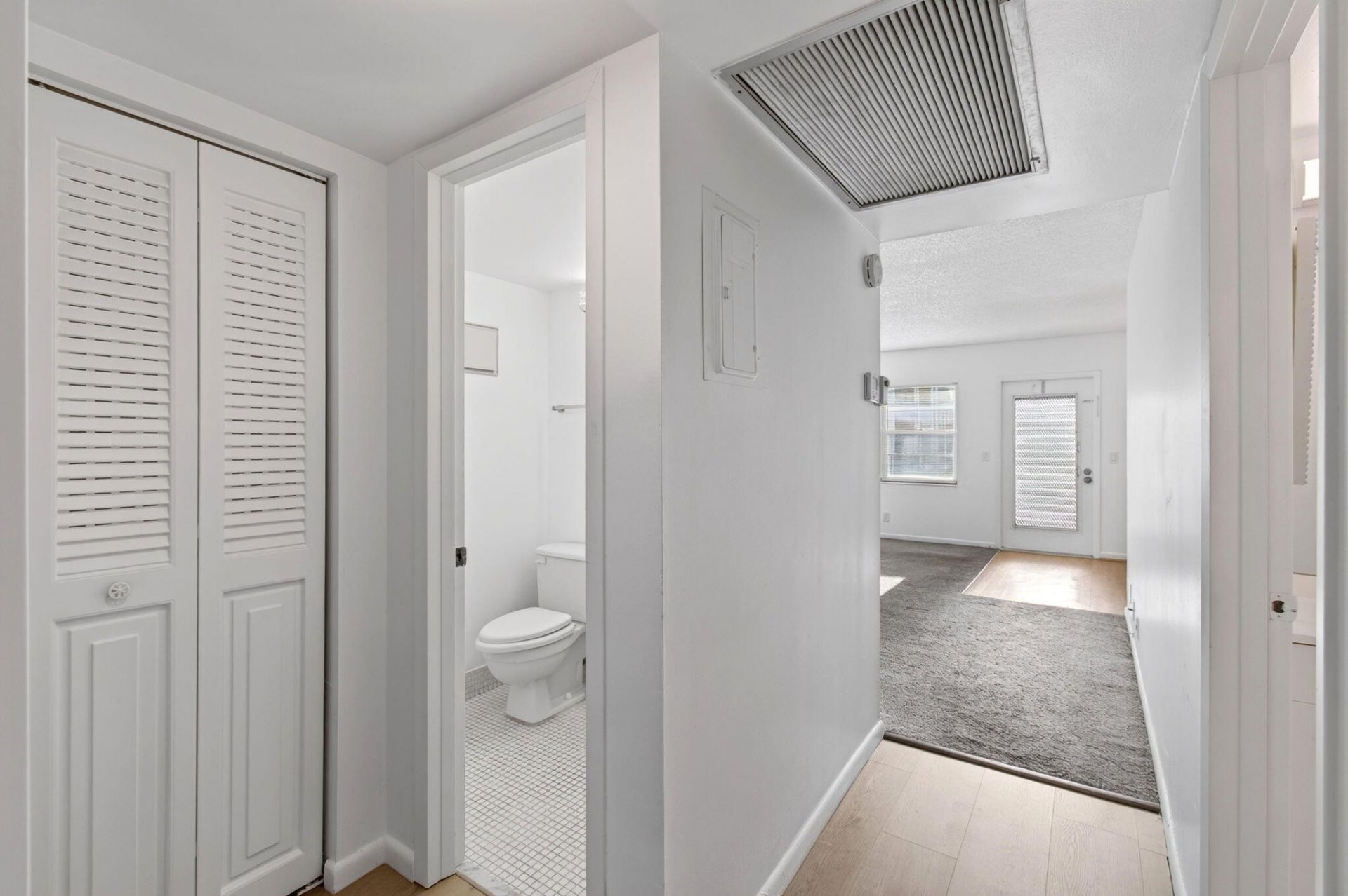 45 Dorset B, Boca Raton, FL 33434 Photo