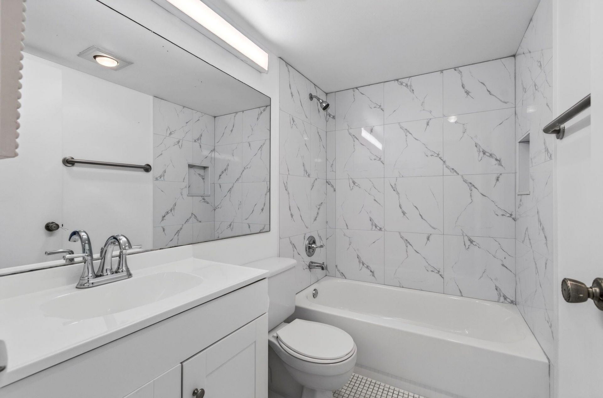 45 Dorset B, Boca Raton, FL 33434 Photo