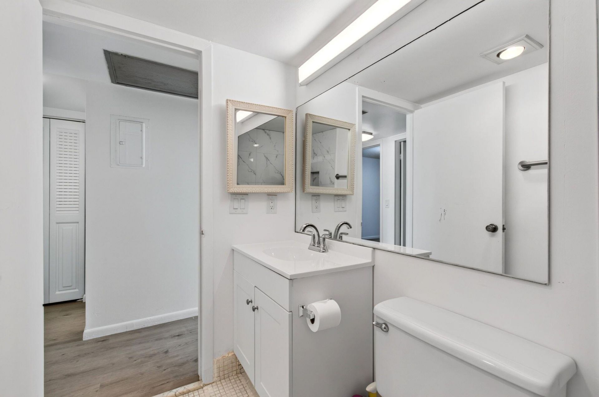 45 Dorset B, Boca Raton, FL 33434 Photo