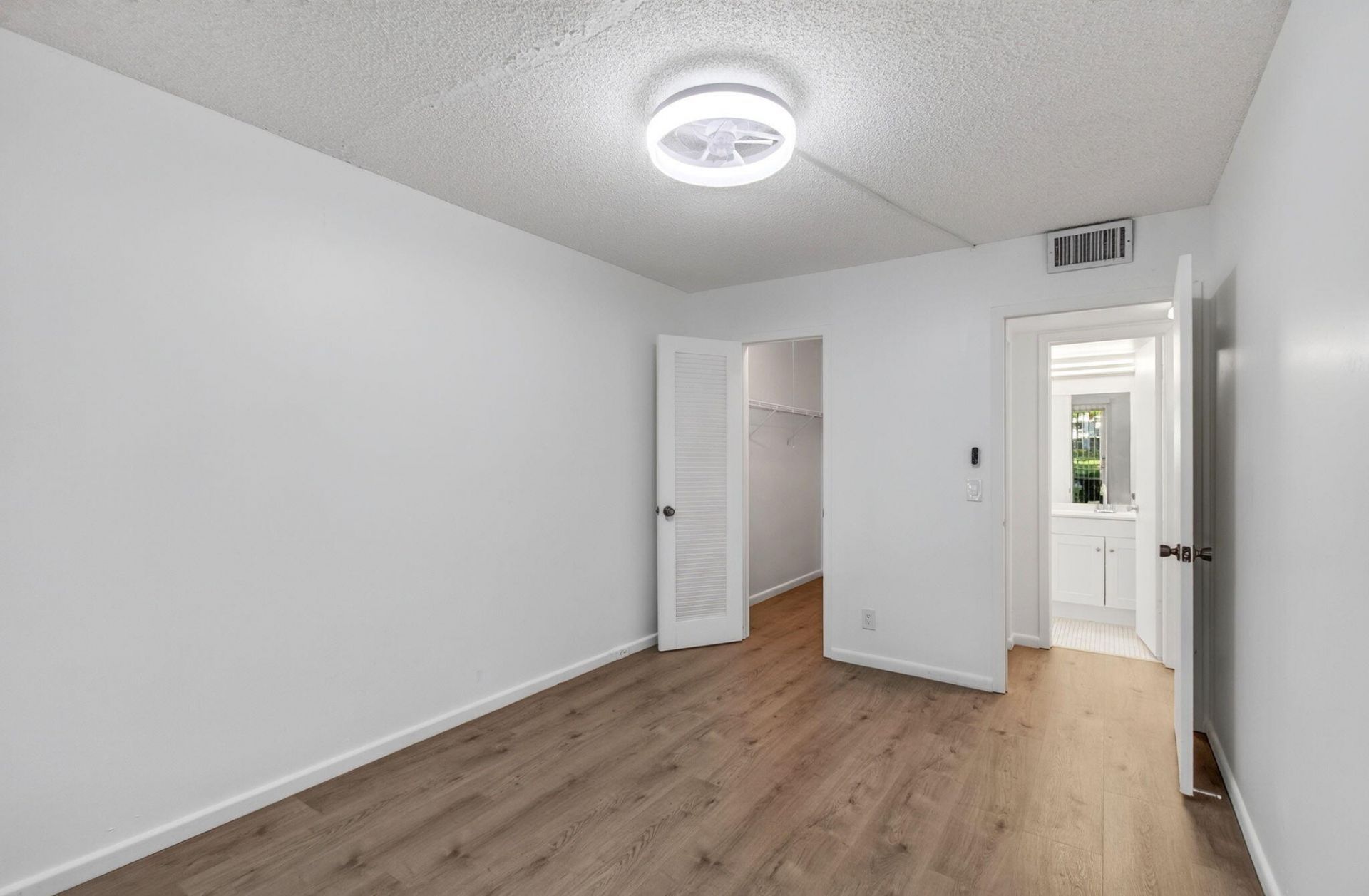 45 Dorset B, Boca Raton, FL 33434 Photo