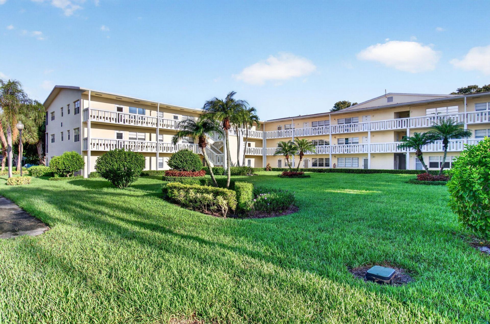 45 Dorset B, Boca Raton, FL 33434 Photo