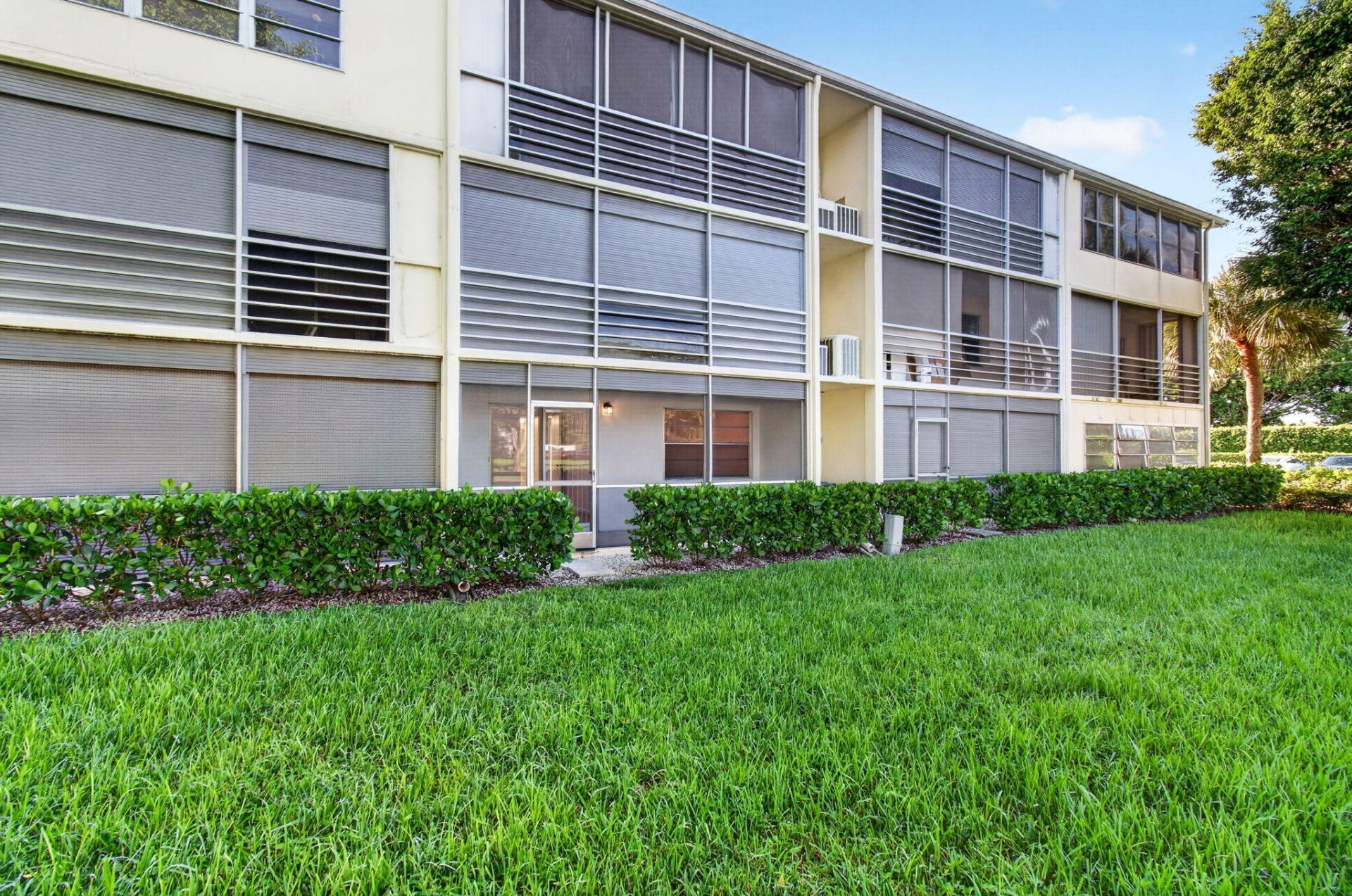 45 Dorset B, Boca Raton, FL 33434 Photo