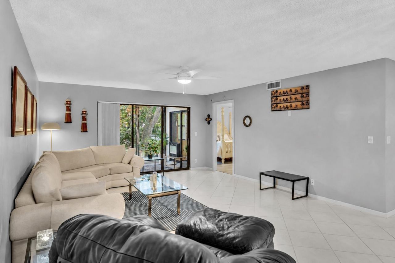 9632 Sills Drive E, Unit 102, Boynton Beach, FL 33437 Photo