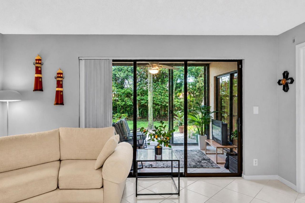 9632 Sills Drive E, Unit 102, Boynton Beach, FL 33437 Photo