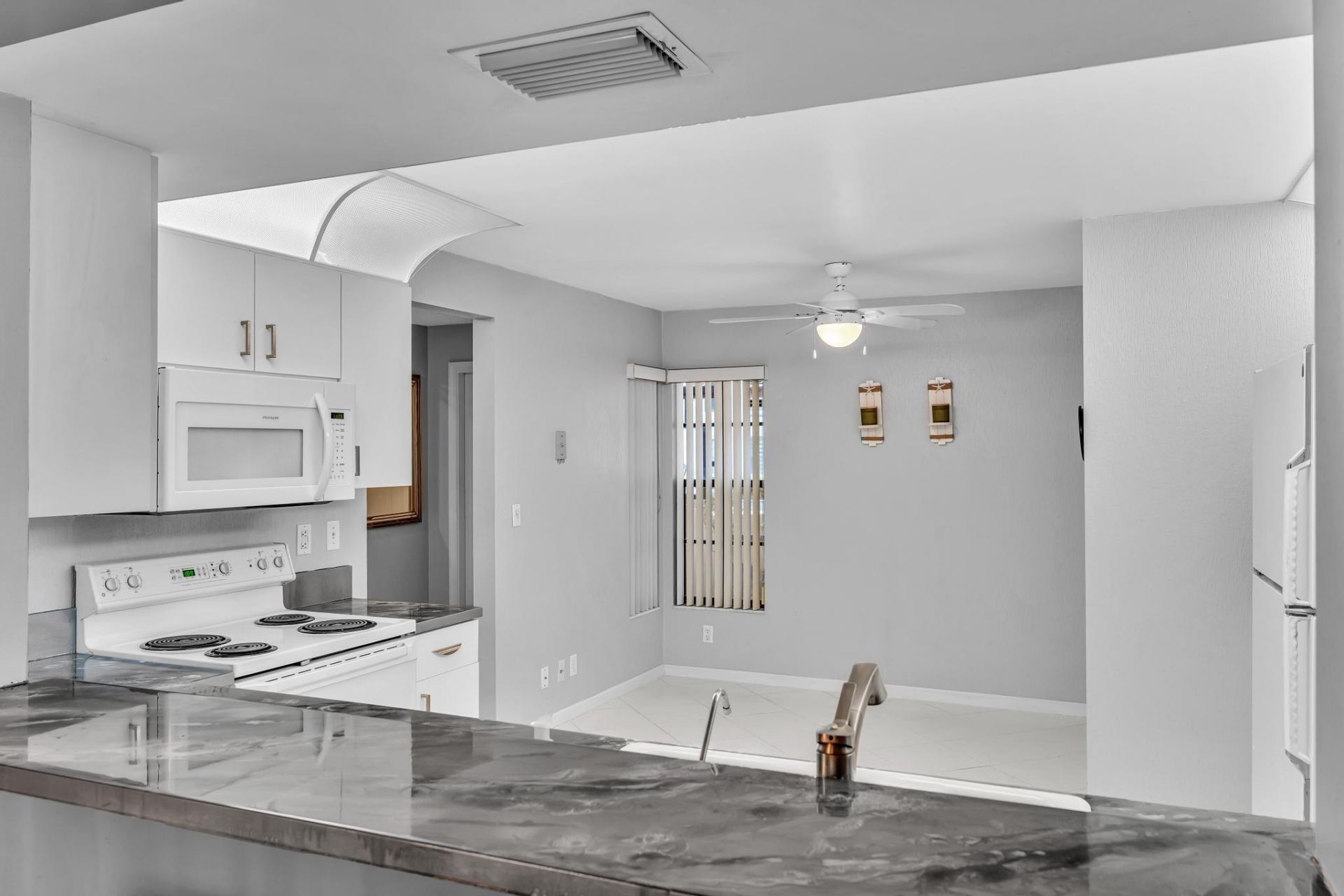 9632 Sills Drive E, Unit 102, Boynton Beach, FL 33437 Photo