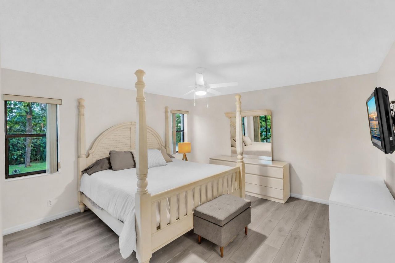 9632 Sills Drive E, Unit 102, Boynton Beach, FL 33437 Photo
