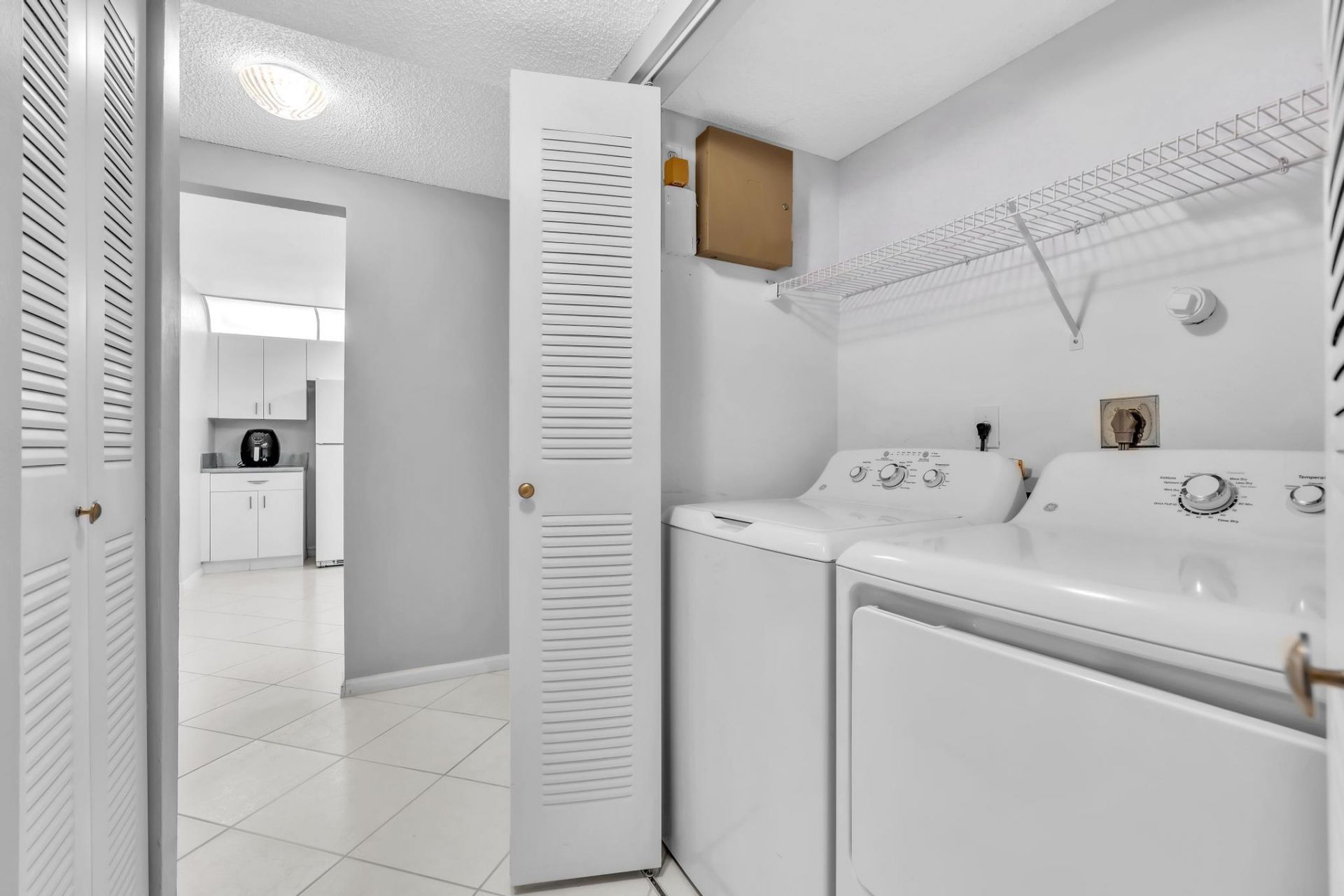 9632 Sills Drive E, Unit 102, Boynton Beach, FL 33437 Photo