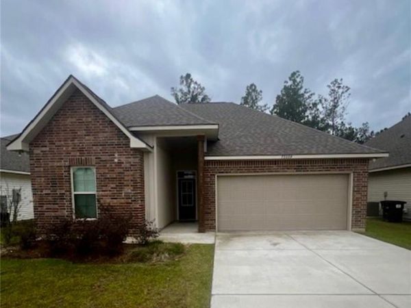 73289 FOREST CREEK Drive, Covington, LA 70433