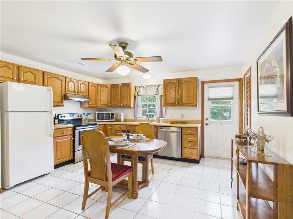 9545 Honeysuckle Drive, Micco, FL 32976 Photo