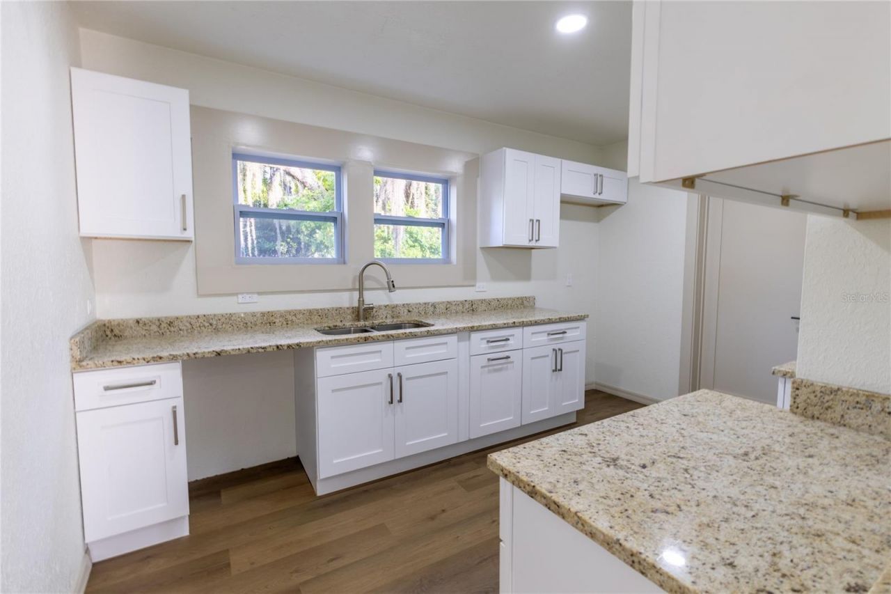 14022 4th Street , Dade City, FL 33525 Photo