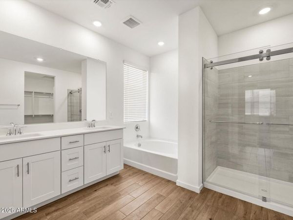 15662 W HONEYSUCKLE Drive, Surprise, AZ 85387