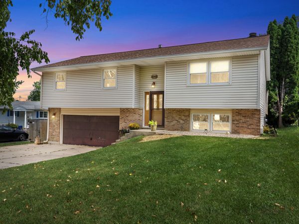 6243 237th Ave, Paddock Lake, WI 53168