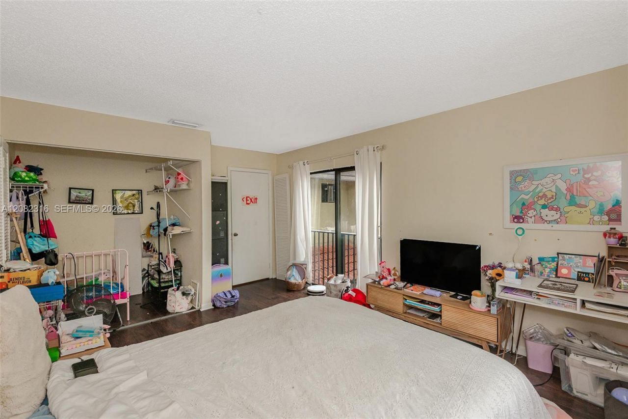 9876 Costa Del Sol Blvd, Unit B-93, Doral, FL 33178 Photo