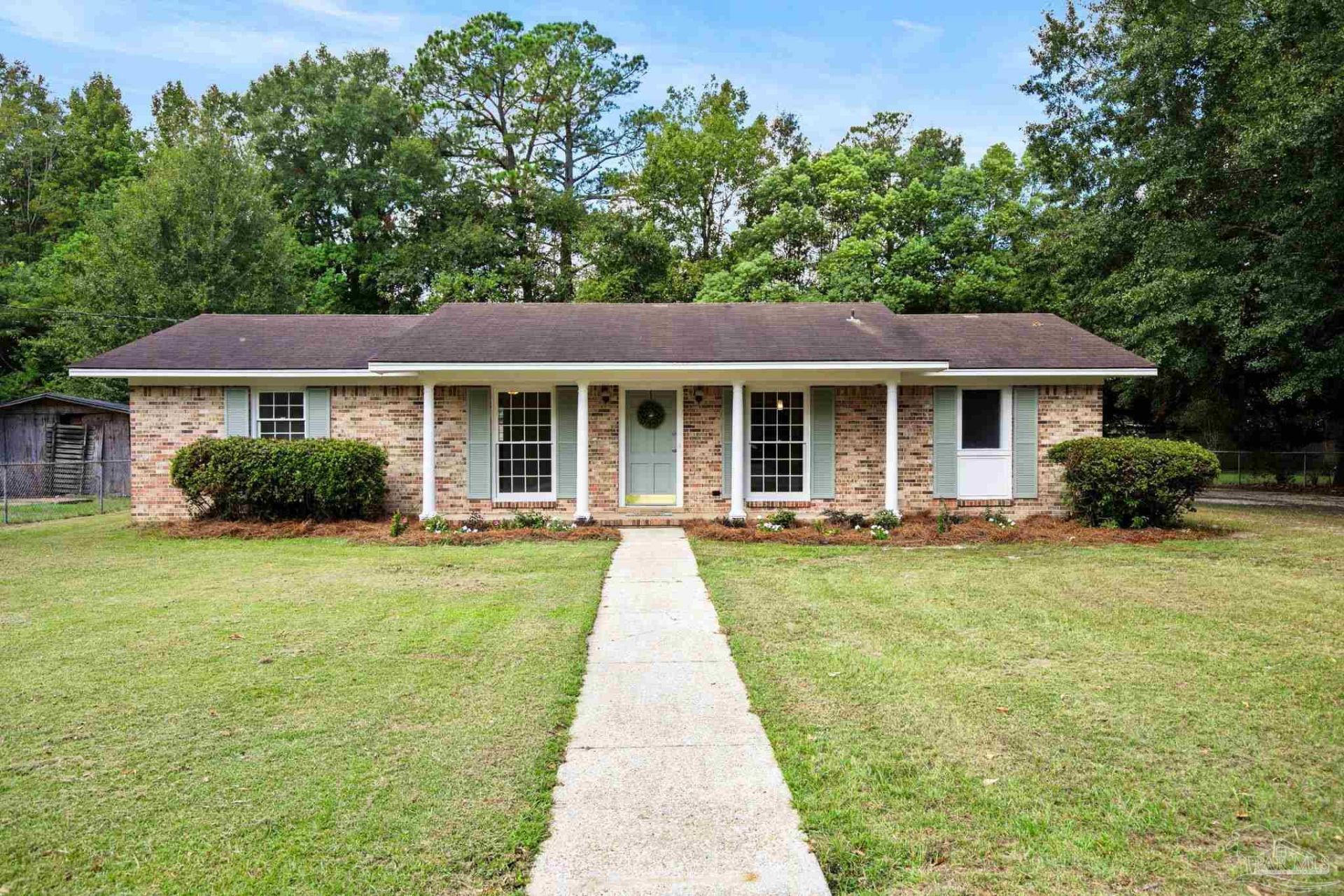 216 6th Ave, Atmore, AL 36502 Main Photo