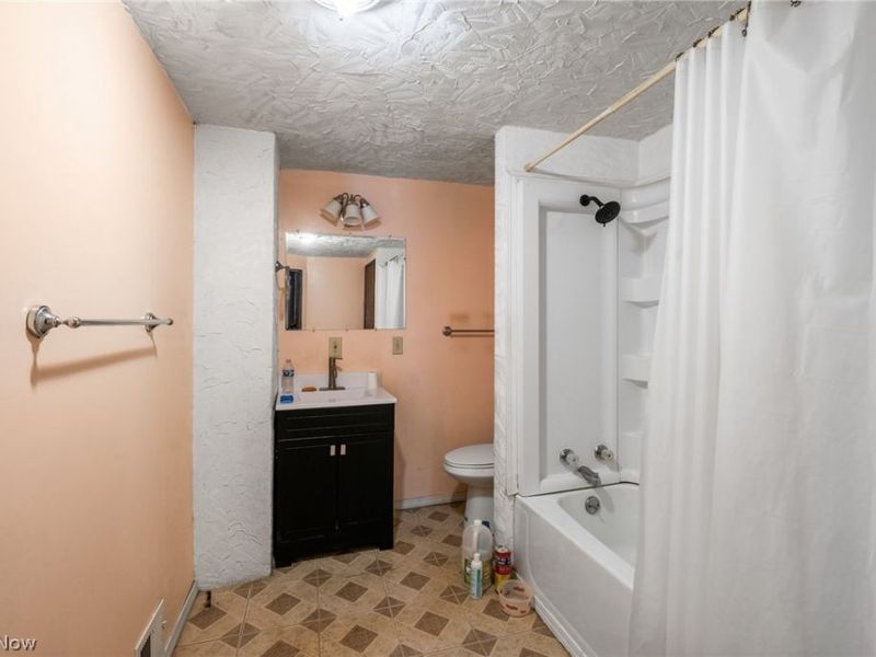1161 7th Avenue, Akron, OH 44306 Photo 14