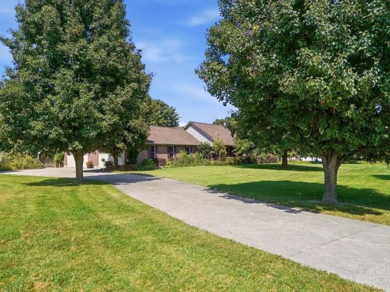 8215 Morgans Run Drive, Harlan Township, OH 45152 Photo 5