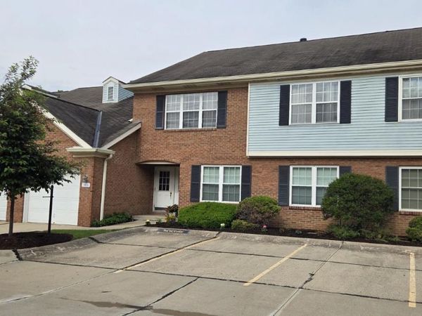5149 Carriage Hill, Green Twp, OH 45248