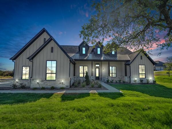 740 Burr Oak Lane, Weatherford, TX 76085
