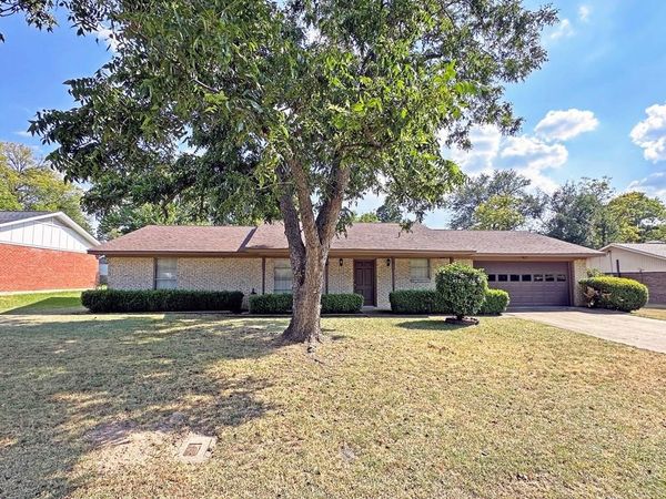 806 Humphrey Street , Athens, TX 75751
