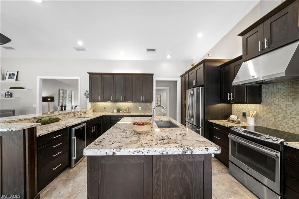 681 15th St Sw, Naples, FL 34117 Photo