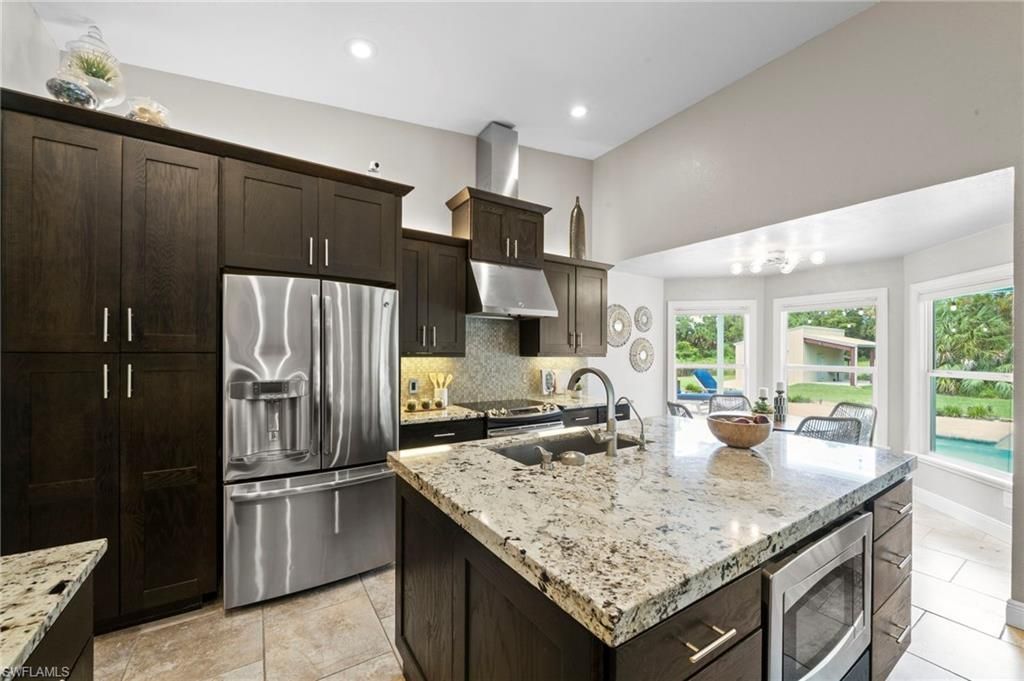 681 15th St Sw, Naples, FL 34117 Photo