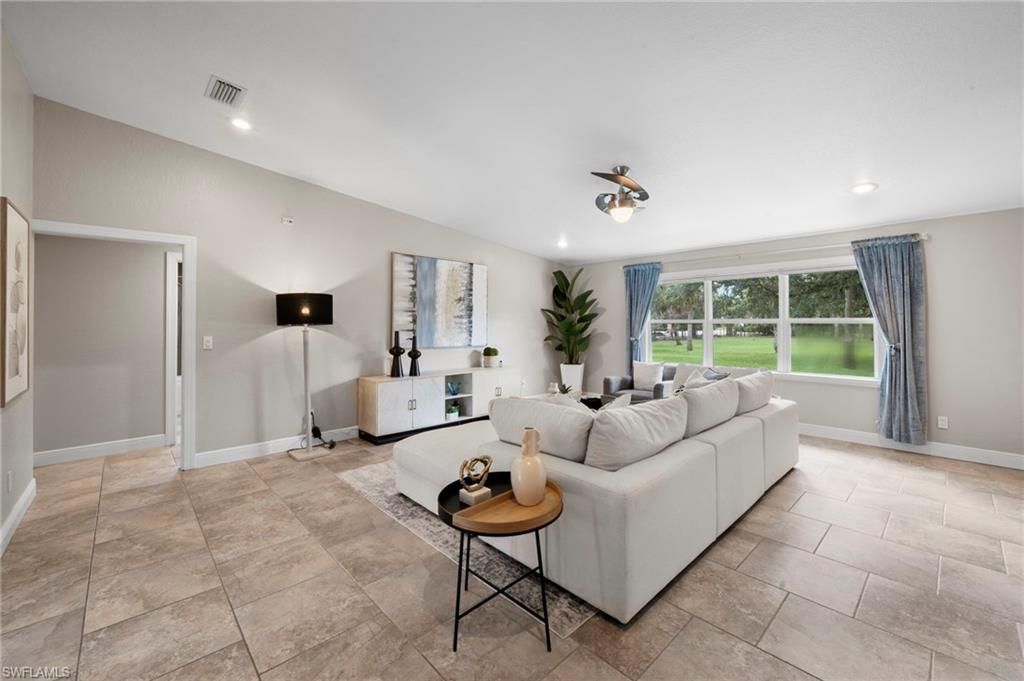 681 15th St Sw, Naples, FL 34117 Photo
