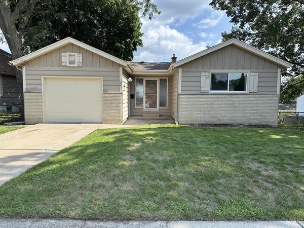 1007 Buena Vista AVENUE, Waukesha, WI 53188