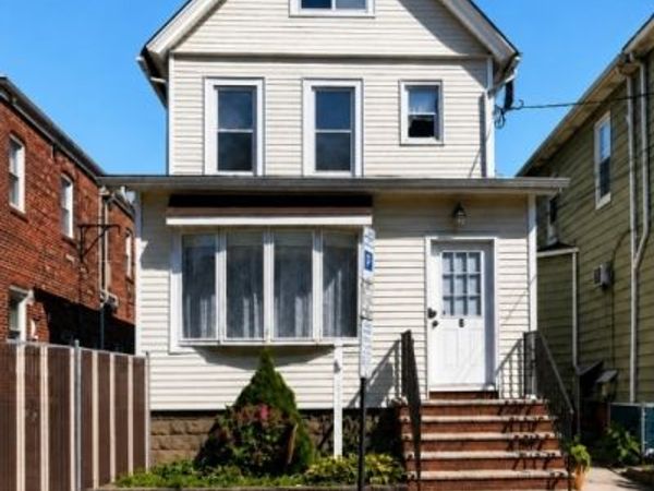 6 LINCOLN PLACE, East Rutherford, NJ 07073