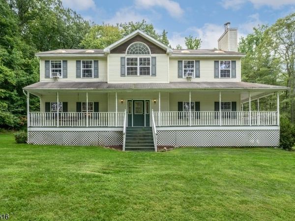 34 Highland Ave, Green, NJ 07821