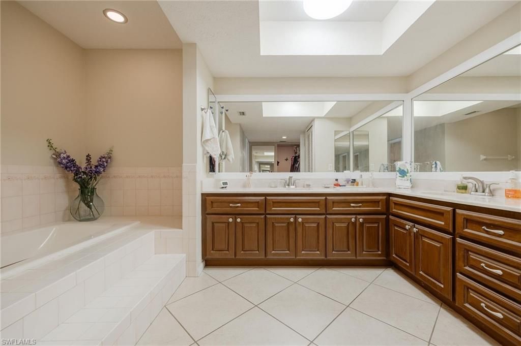 4015 SE 20th Pl , Unit 503, Cape Coral, FL 33904 Photo