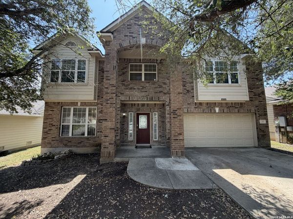 221 TURNBERRY DR, Cibolo, TX 78108