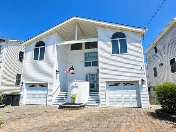 1386 PAUL BOULEVARD, MANAHAWKIN, NJ 08050