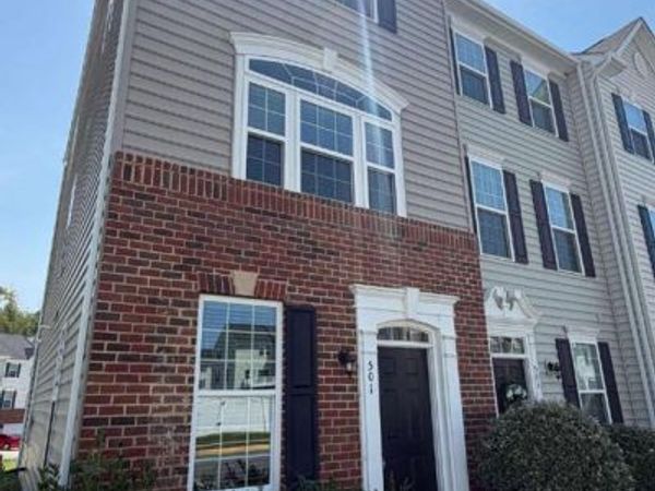 501 ROLLING VALLEY DRIVE , FREDERICKSBURG, VA 22405