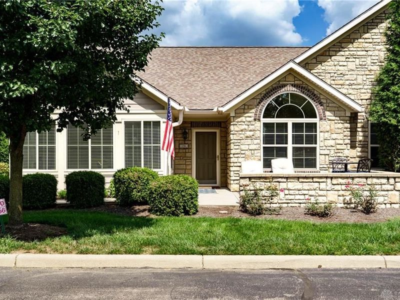 156 Scarborough Village Drive, Dayton, OH 45458 Photo 2