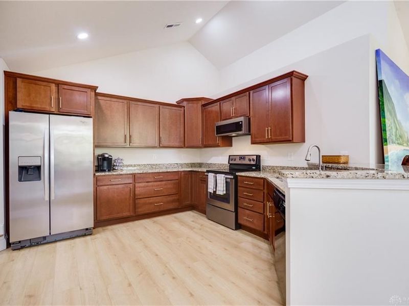156 Scarborough Village Drive, Dayton, OH 45458 Photo 26