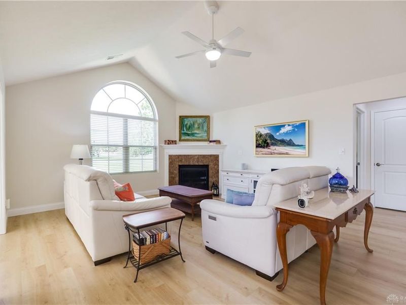 156 Scarborough Village Drive, Dayton, OH 45458 Photo 6