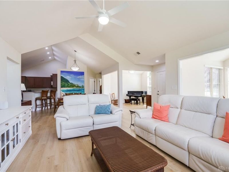 156 Scarborough Village Drive, Dayton, OH 45458 Photo 9