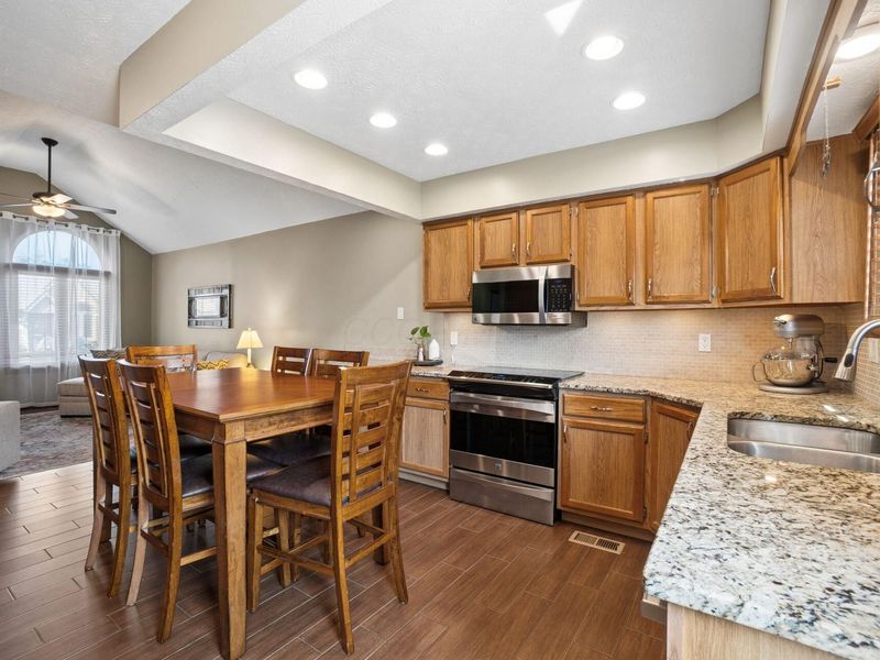 1402 Pegwood Drive, Columbus, OH 43229 Photo 11