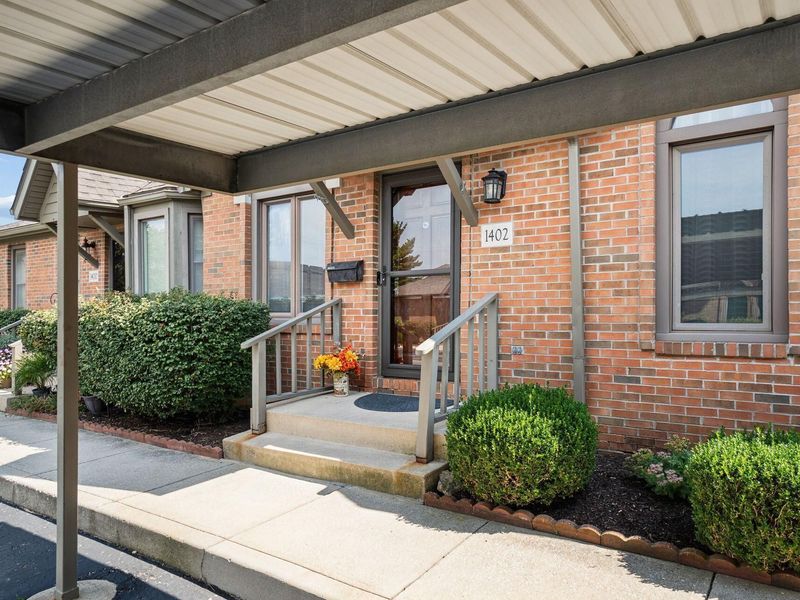 1402 Pegwood Drive, Columbus, OH 43229 Photo 3