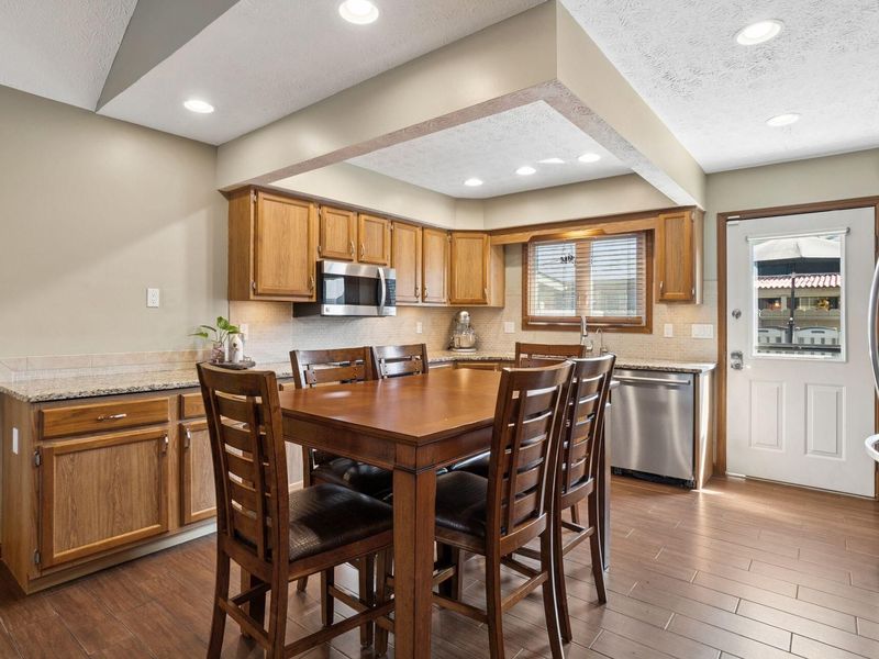 1402 Pegwood Drive, Columbus, OH 43229 Photo 9