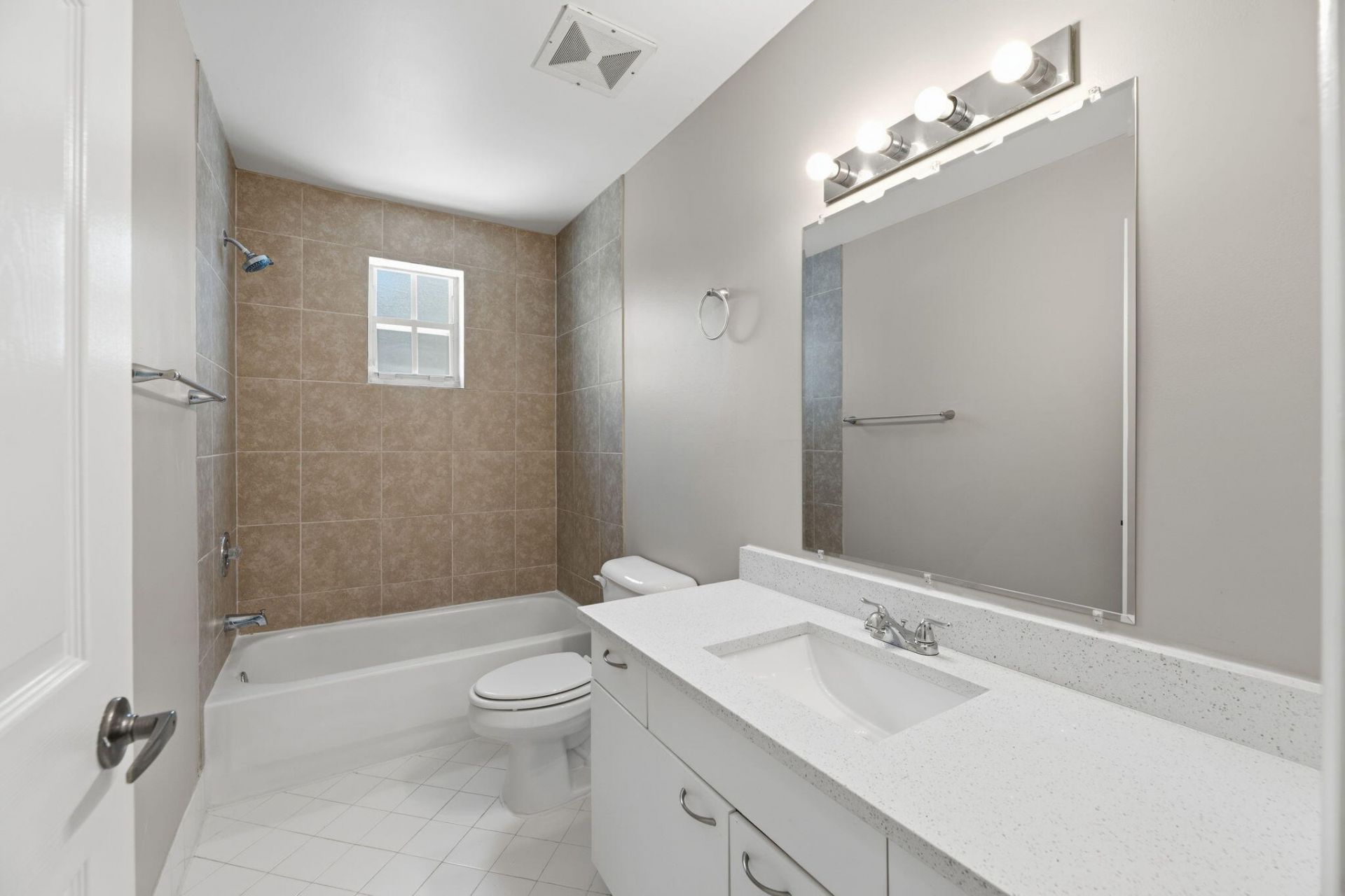 4745 NW 114th Drive, Coral Springs, FL 33076 Photo