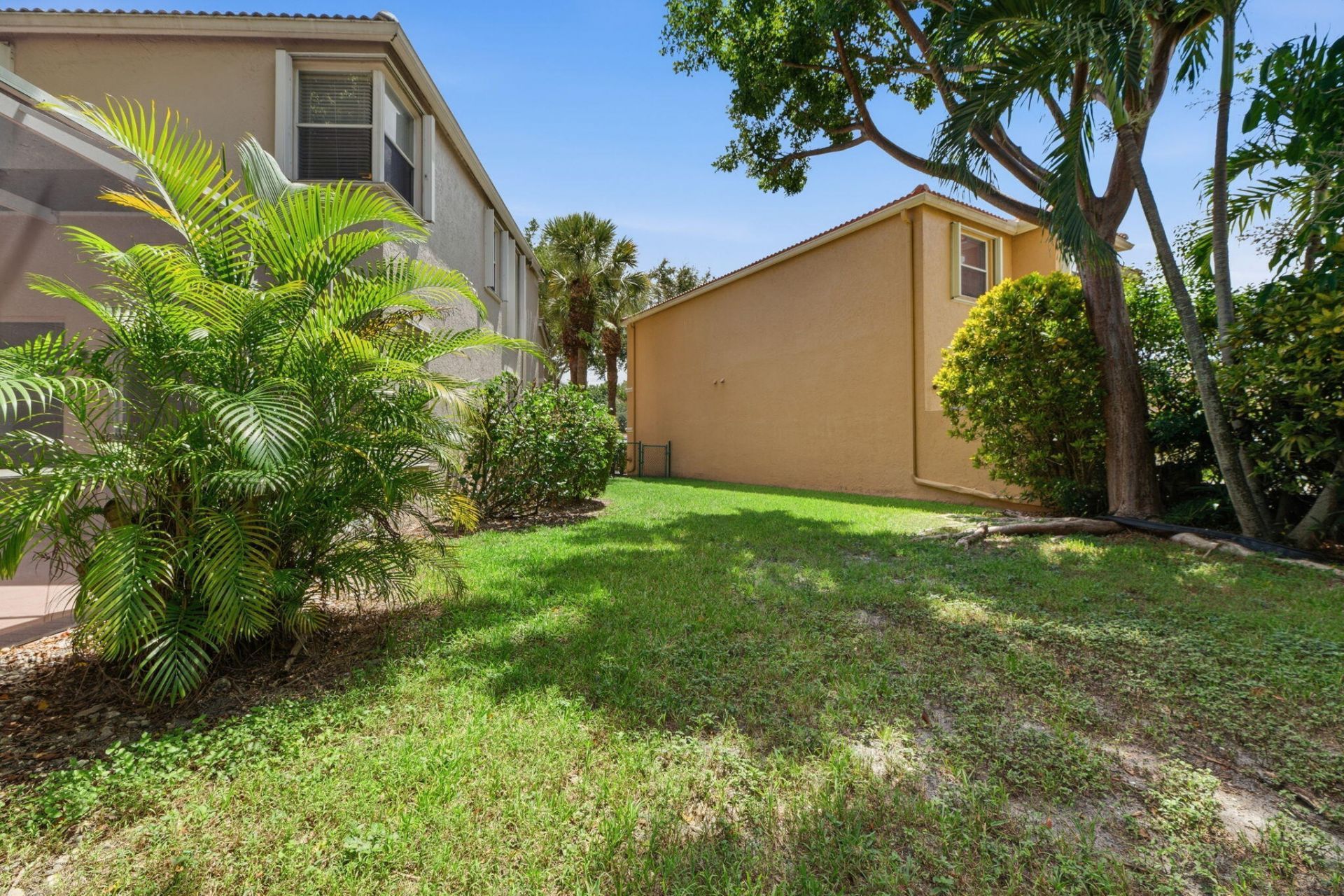 4745 NW 114th Drive, Coral Springs, FL 33076 Photo