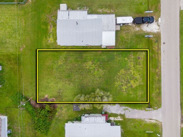 1236 E CHOBEE Street, Okeechobee, FL 34974