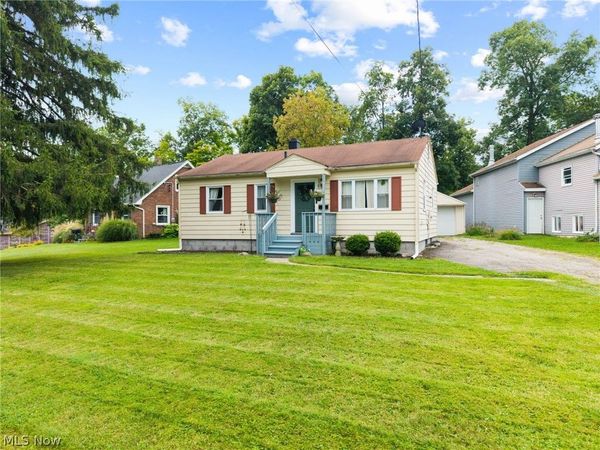 454 W Park Boulevard , Medina, OH 44256