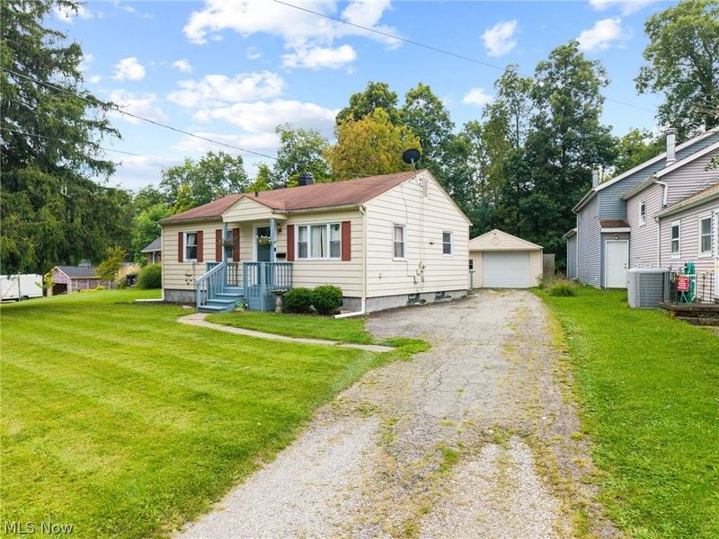 454 W Park Boulevard, Medina, OH 44256 Photo 2