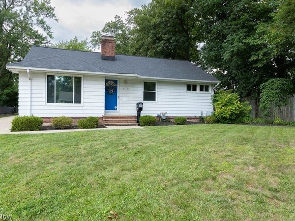 4872 N Randall Drive , North Randall, OH 44128
