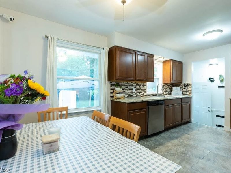 4872 N Randall Drive, North Randall, OH 44128 Photo 14